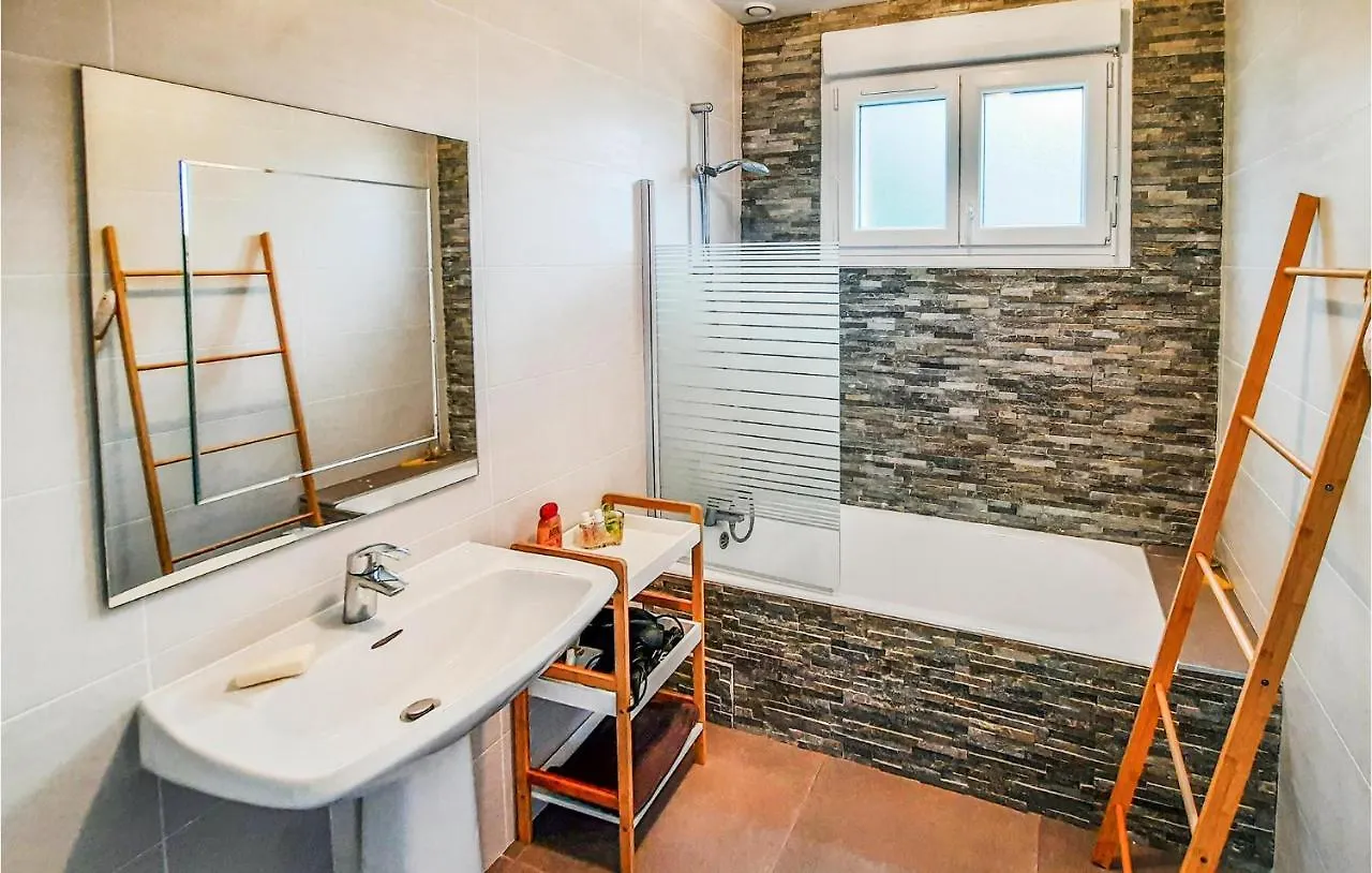 בית נופש Awesome Home In Plouarzel With House Sea View